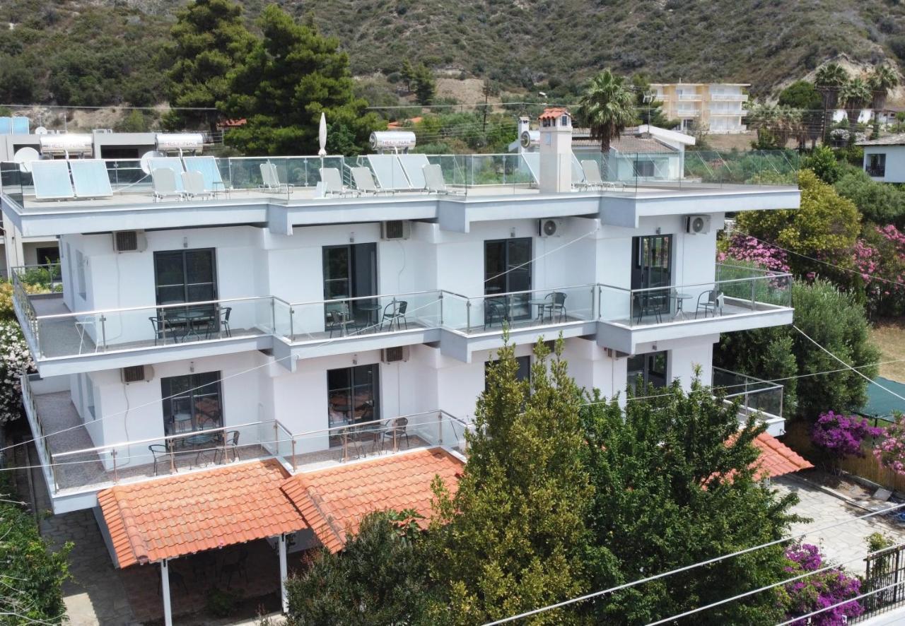 モラ・カリヴァ La Casa Al Mareアパートホテル エクステリア 写真